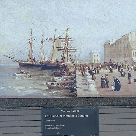 Bel Typique Proche Du Palais Et Plages