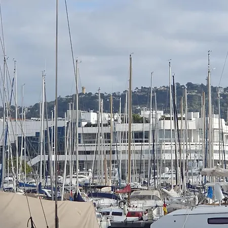 Apartman Bel Typique Proche Du Palais Et Plages *