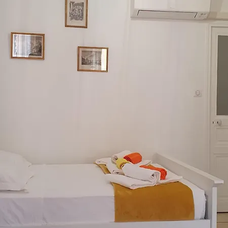 Bel Typique Proche Du Palais Et Plages Apartman