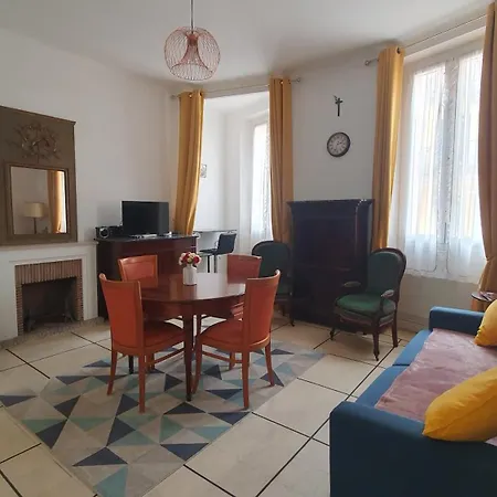Apartman Bel Typique Proche Du Palais Et Plages *